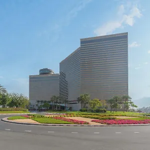 מלון Hyatt Regency - Corniche *****