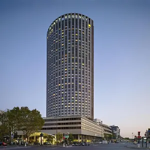 מלון Hyatt Regency Etoile ****