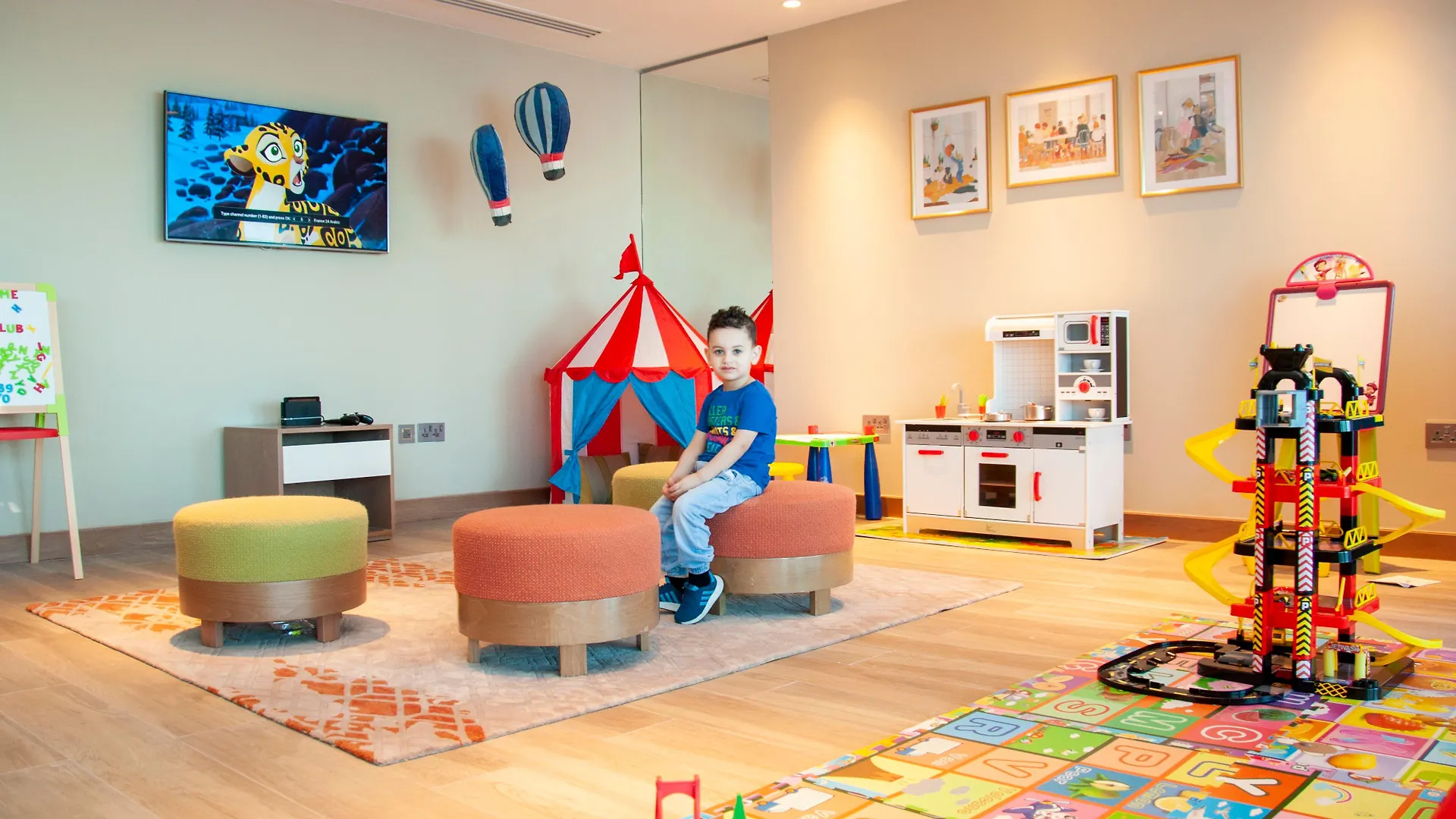Hotel Holiday Inn & Suites - Dubai Festival City By Ihg